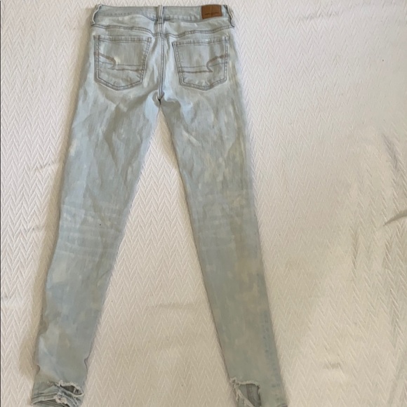 American Eagle Ripped Jeggings - Picture 4 of 5